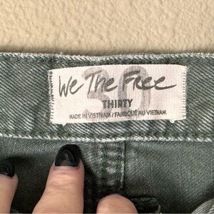 FREE PEOPLE WE THE FREE OLIVE GREEN DISTRESSED BUTTON FLY HIGH WAIST SHORTS 30